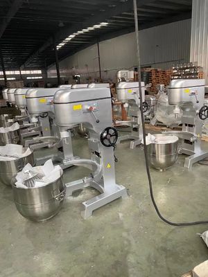 60 Liter Butteheavy Duty Planetary Mixer Berdiri Bebas Dengan Pengocok Kocokan Dan Mangkuk